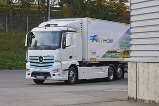 Meyer Beliefert Rewe Markte In Hamburg Mit Dem Eactros Unterwegs Eurotransport