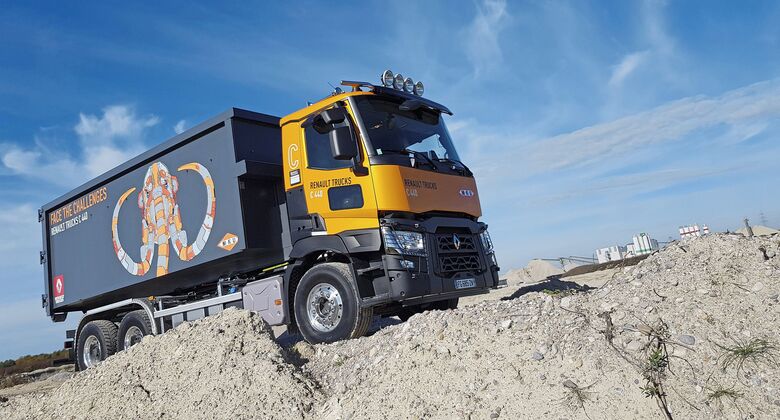 Fahrbericht Renault Trucks C 6x4 Abrollkipper Kiesgrube orange