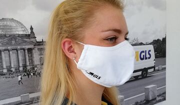 GLS-Mitarbeiterin mit Atemschutzmaske