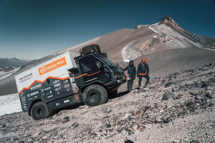 Gebrüder Weiss Peak Evolution Team in Chile