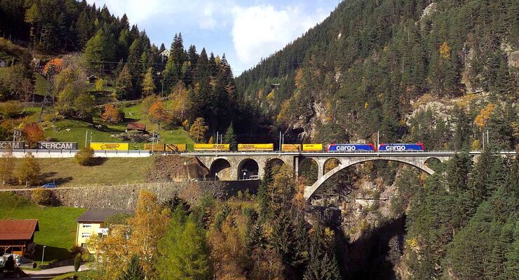 Kombinierter Verkehr am Gotthard