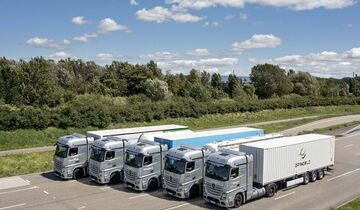 Startschuss für die Kundenerprobung des GenH2 von Daimler Truck