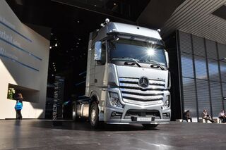 Mercedes-Benz Actros: Ein Großer unter den Kleinen - eurotransport